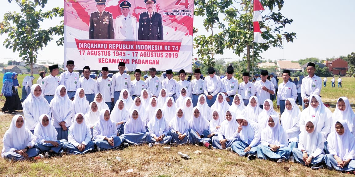 KEMERIAHAN  HUT RI KE 74